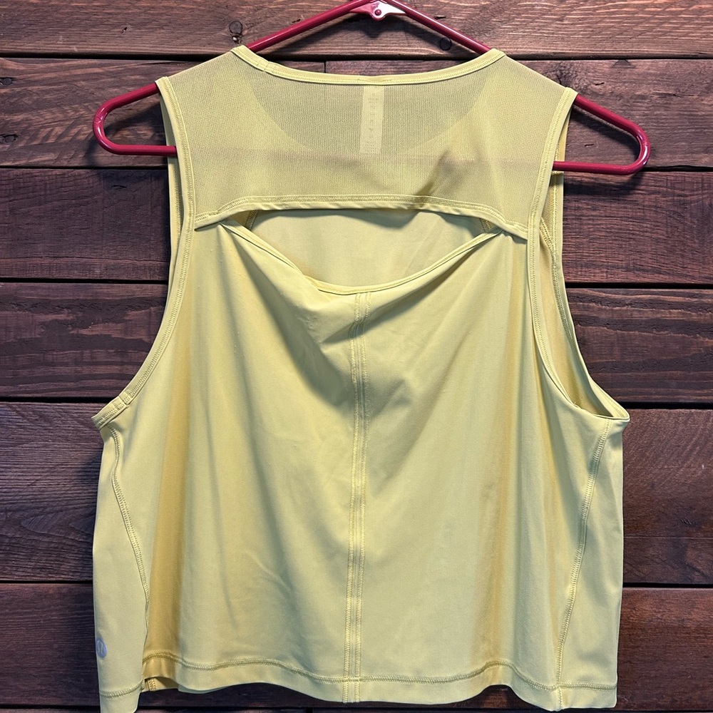 Lululemon Tank - Picture 4 of 4